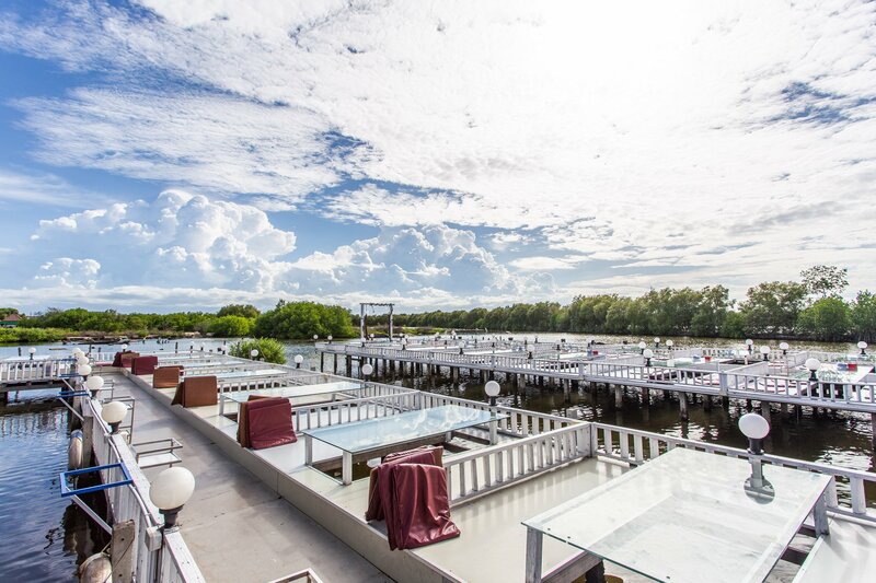 ร้านอาหารวันพ่อ : 10 ร้านอาหารทะเลสดๆ บรรยากาศดีติดริมน้ำในกรุงเทพฯ ไม่ต้องไปไกลถึงต่างจังหวัด! @บางขุนเทียน