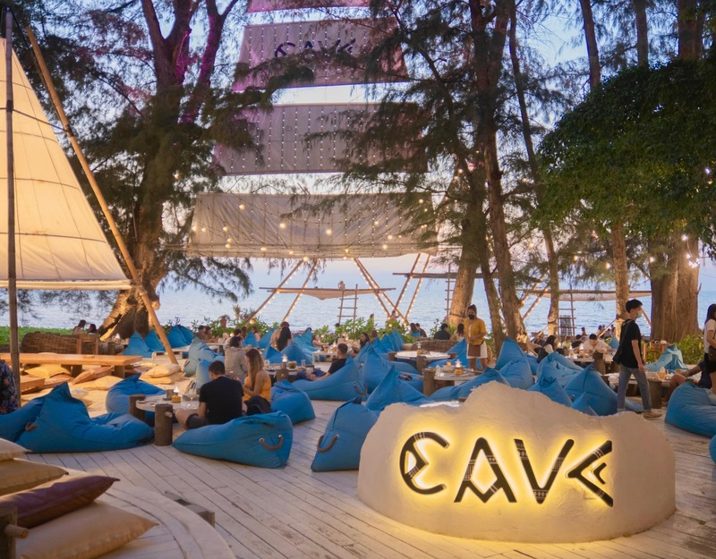 คาเฟ่พัทยา : รวมคาเฟ่น่าเช็คอิน เเละไม่ควรพลาด (มีร้านริมทะเล)