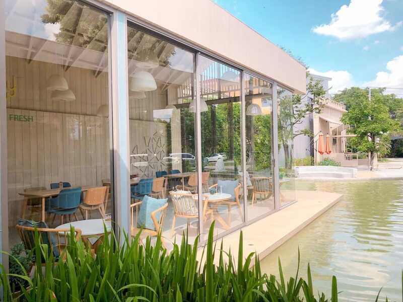 คาเฟ่พัทยา : รวมคาเฟ่น่าเช็คอิน เเละไม่ควรพลาด (มีร้านริมทะเล)