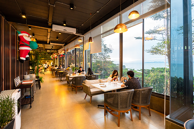 คาเฟ่พัทยา : รวมคาเฟ่น่าเช็คอิน เเละไม่ควรพลาด (มีร้านริมทะเล)