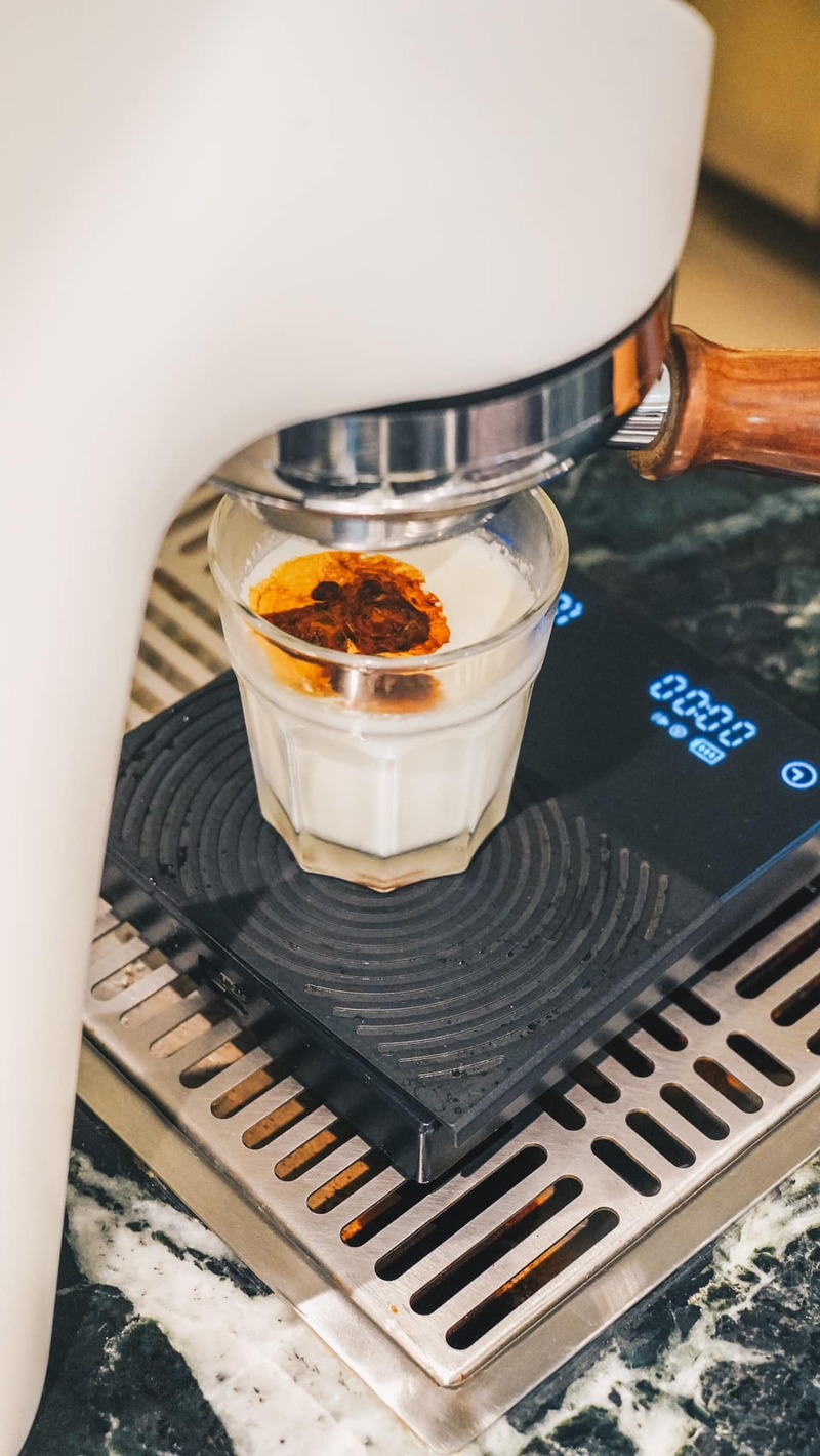 คาเฟ่พัทยา : รวมคาเฟ่น่าเช็คอิน เเละไม่ควรพลาด (มีร้านริมทะเล)