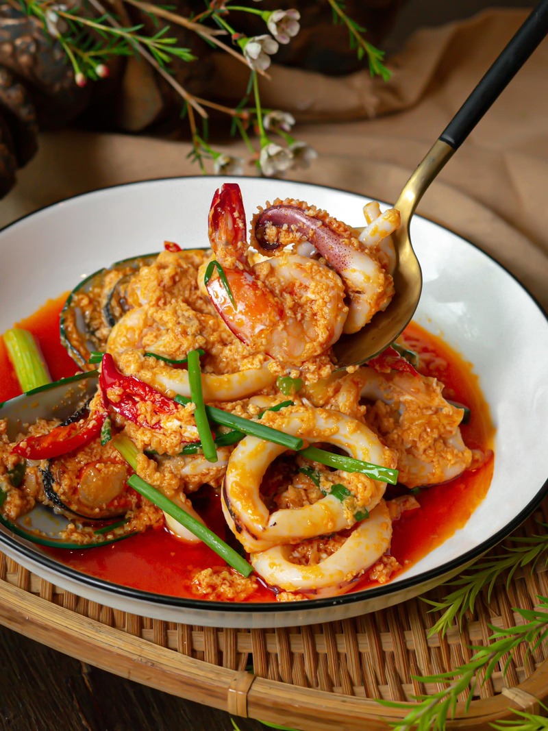 คาเฟ่พัทยา : รวมคาเฟ่น่าเช็คอิน เเละไม่ควรพลาด (มีร้านริมทะเล)