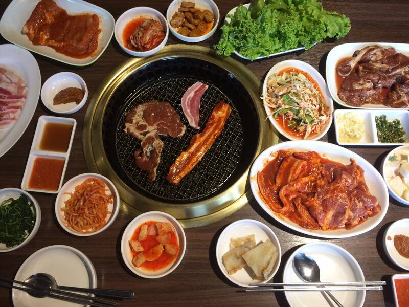 รวมร้านสามชั้นปิ้งย่างสไตล์เกาหลี รสชาติอร่อยแบบต้นตำรับเกาหลีแท้ มีทั้ง buffet และ a la carte