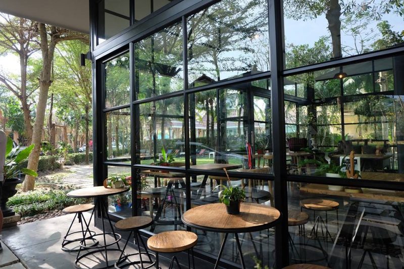 เที่ยวนครนายก, นครนายก, คาเฟ่นครนายก, คาเฟ่นครนายก 20 ร้านเด็ด อัพเดท 2024  วิวริมน้ำ ใกล้เขื่อน บรรยากาศดี  น่าแชะภาพ