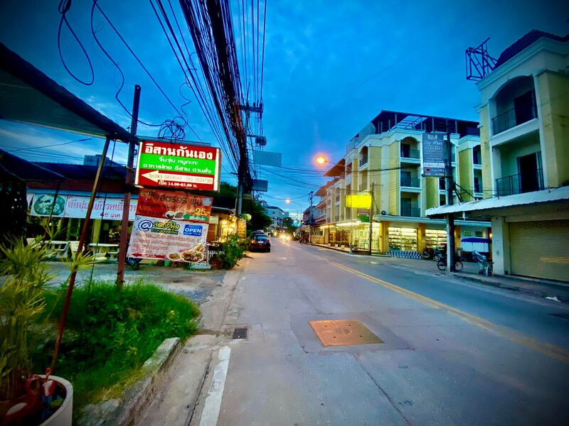 คนละครึ่ง 10 ร้านพัทยาอร่อยครบจบทั้งเมนูคาว-หวาน พร้อมราคาคุ้มสุดจ่ายครึ่งเดียว!