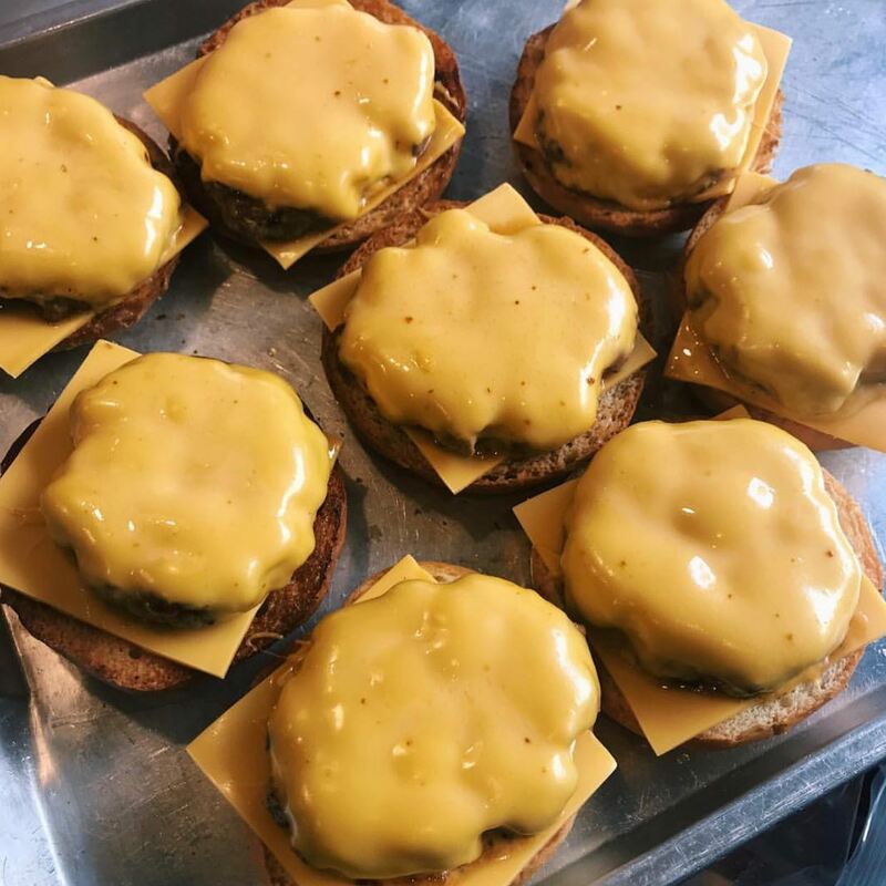 ร้าน hang out นั่งชิล กทม. รวมร้านเด็ดบรรยากาศดีแฮงเอาท์ไม่ควรพลาด!