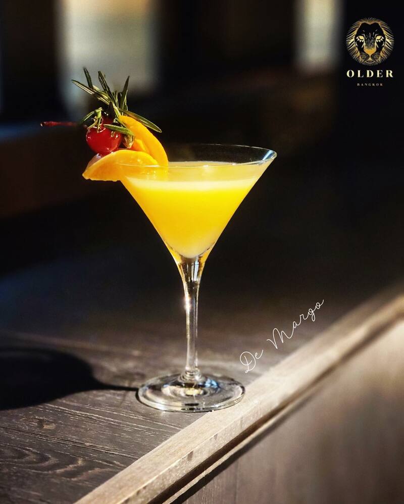 ร้าน hang out นั่งชิล กทม. รวมร้านเด็ดบรรยากาศดีแฮงเอาท์ไม่ควรพลาด!