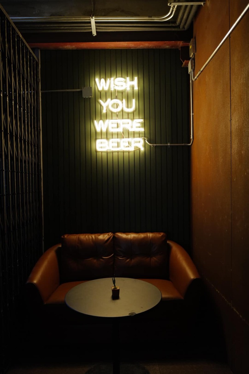 ร้าน hang out นั่งชิล กทม. รวมร้านเด็ดบรรยากาศดีแฮงเอาท์ไม่ควรพลาด!