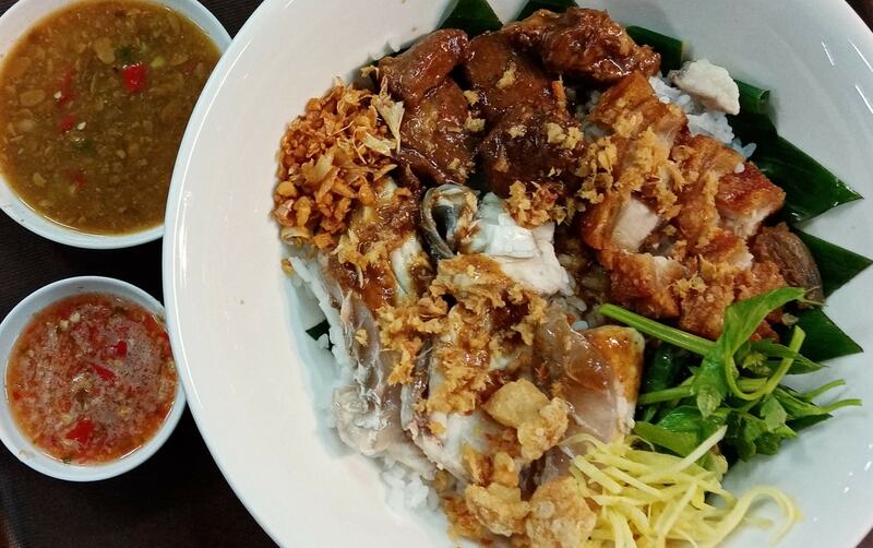 ร้านข้าวต้มปลา ภูเก็ต : ข้าวต้ม ซีฟู้ด เจ้าเด็ดประจำเมืองภูเก็ต ไม่แวะไม่ได้!!