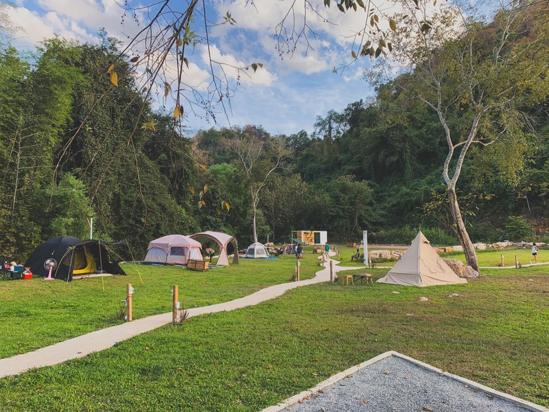 top 7+ คาเฟ่ริมน้ำเขาใหญ่ จิบกาแฟสัมผัสลมเก๋ๆ ช่วงฤดูฝน