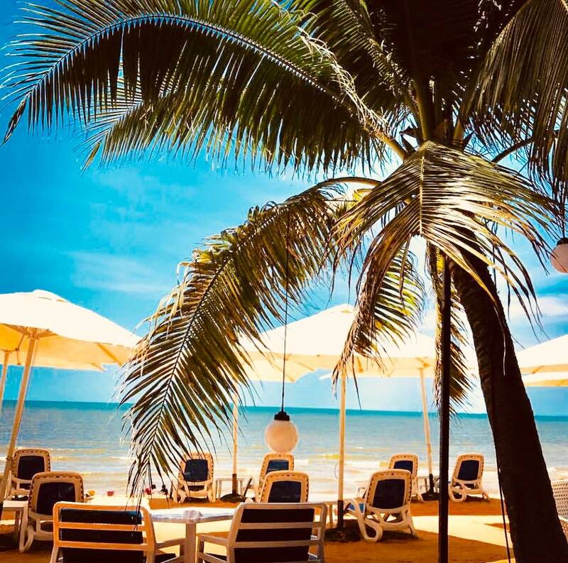 ร้านอาหารริมทะเล พัทยา : รวมร้านบรรยากาศดี พิกัด : ริมหาดพัทยา ไม่ไปไม่ได้แล้ววว