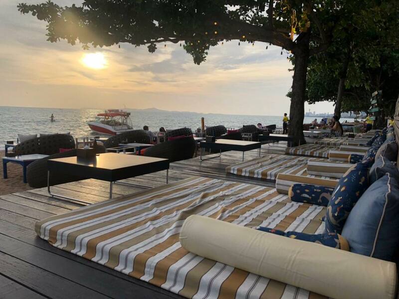 ร้านอาหารริมทะเล พัทยา : รวมร้านบรรยากาศดี พิกัด : ริมหาดพัทยา ไม่ไปไม่ได้แล้ววว