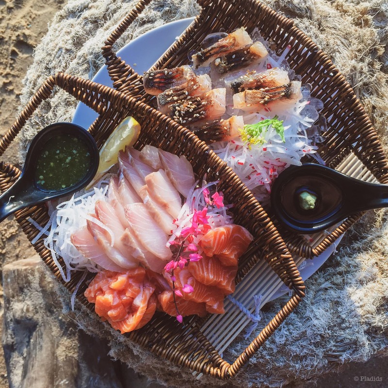 ร้านอาหารริมทะเล พัทยา : รวมร้านบรรยากาศดี พิกัด : ริมหาดพัทยา ไม่ไปไม่ได้แล้ววว