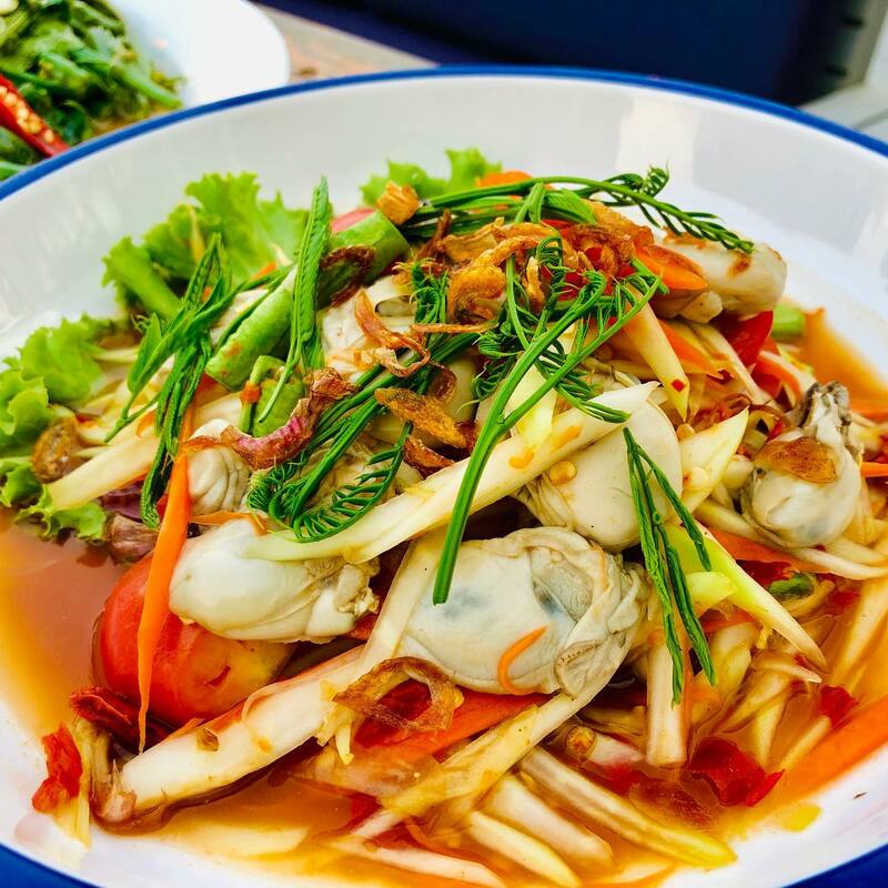 ร้านอาหารริมทะเล พัทยา : รวมร้านบรรยากาศดี พิกัด : ริมหาดพัทยา ไม่ไปไม่ได้แล้ววว