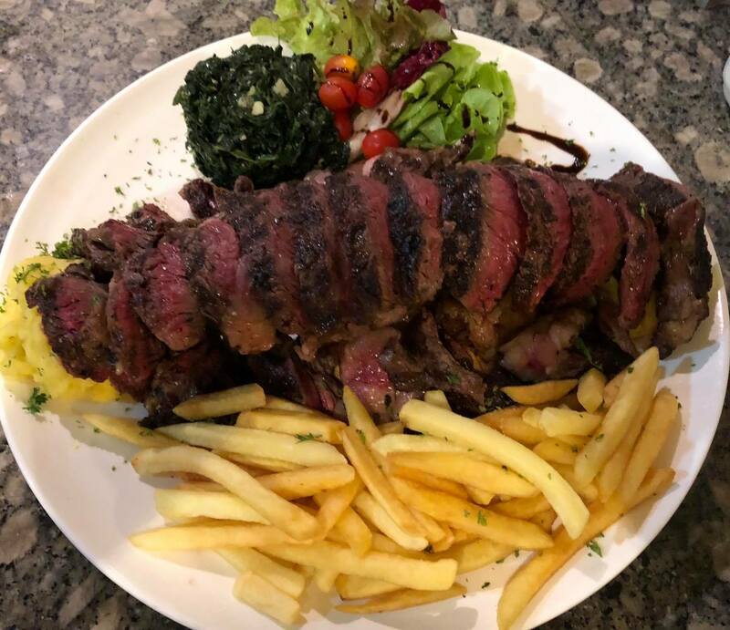 ร้านอาหารริมทะเล พัทยา : รวมร้านบรรยากาศดี พิกัด : ริมหาดพัทยา ไม่ไปไม่ได้แล้ววว