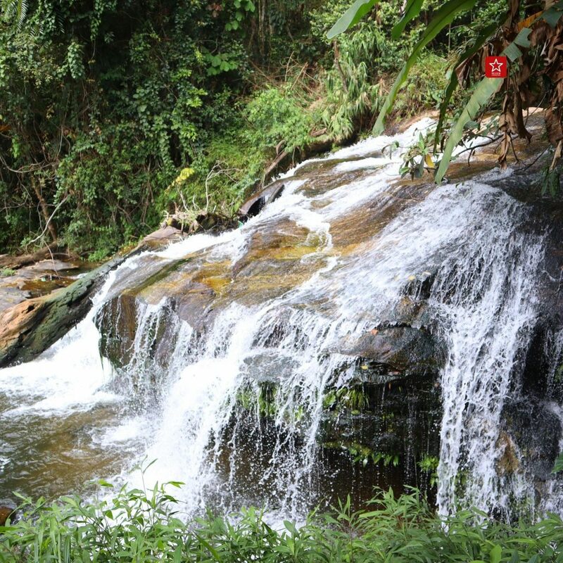 onedaytrip, ดอยอินทนนท์, ที่เที่ยวเชียงใหม่, น้ำตกผาดอกเสี้ยว, น้ำตกรักจัง, รถตู้ดอยอินทนนท์, เชียงใหม่ไลฟ์สไตล์, เดินป่า, เดินป่าเชียงใหม่, เส้นทางศึกษาธรรมชาติผาดอกเสี้ยว, เส้นทางเดินป่าเชียงใหม่, แอ่วได้แอ่วดี, ผาดอกเสี้ยว เดินลุยป่าหน้าฝน น้ำตกรักจัง ที่ไม่ลับบนดอยอินทนนท์