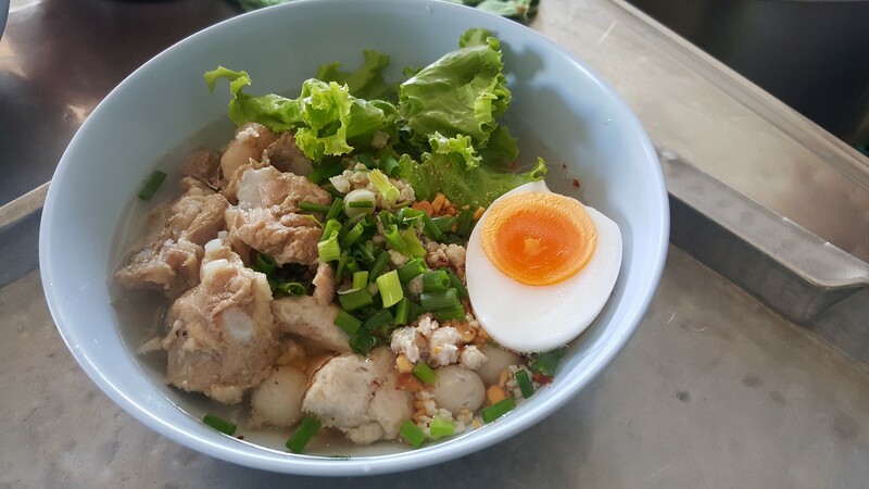 ร้านอาหาร จ.นครสวรรค์ : รวมร้านอาหารเด็ดๆ เจ้าเก่า น่าโดน ประจำเมืองนครสวรรค์