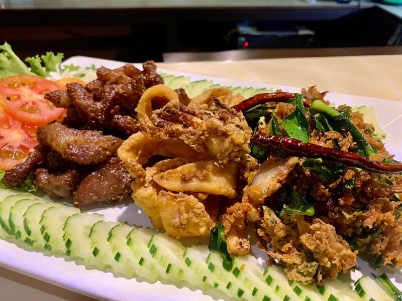 ร้านอาหาร จ.นครสวรรค์ : รวมร้านอาหารเด็ดๆ เจ้าเก่า น่าโดน ประจำเมืองนครสวรรค์