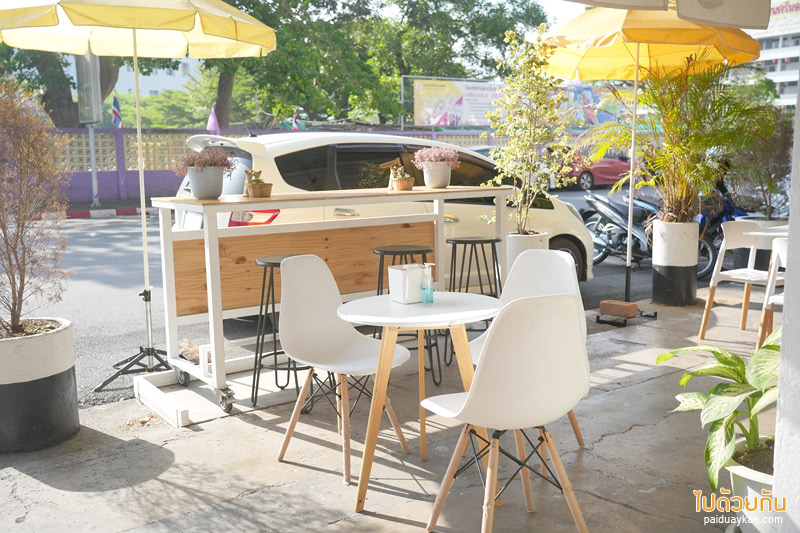 ขนมไข่เตาถ่านน้องนิล, ร้านอาหารเช้าหาดใหญ่, ร้านขนมไข่เตาถ่านน้องนิล & คาเฟ่ หาดใหญ่