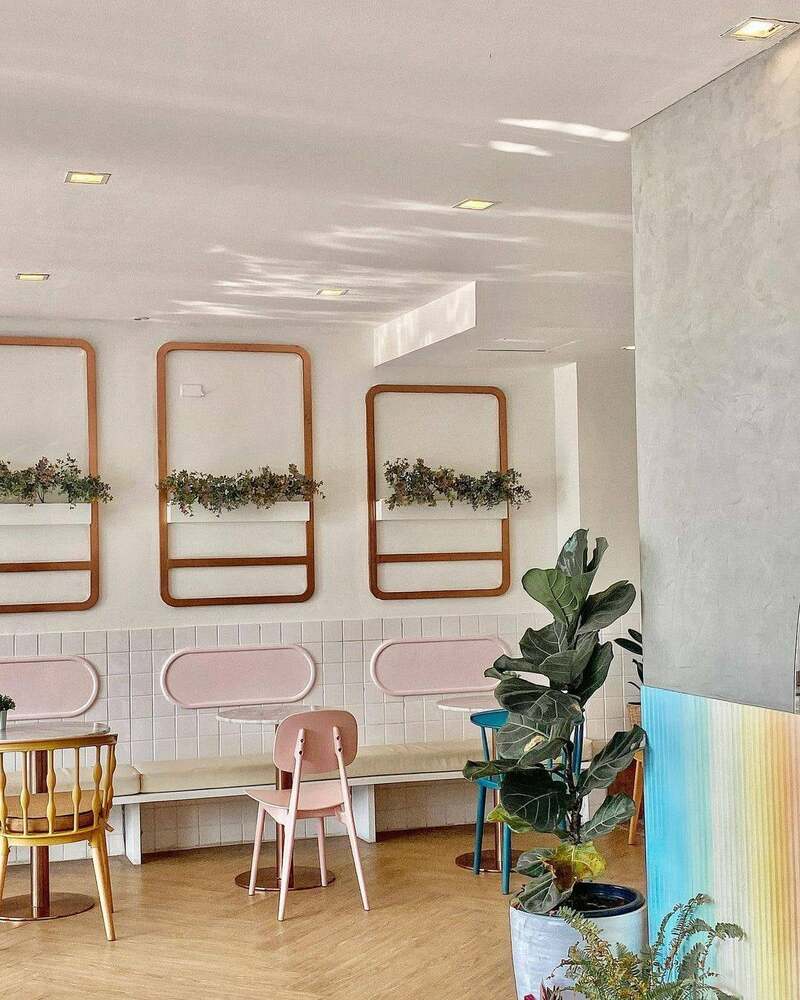 คาเฟ่ บางแสน ชี้พิกัดคาเฟ่บรรยากาศดี มีร้านติดริมทะเล ที่สายคาเฟ่ห้ามพลาดเมื่อไปชลบุรี!