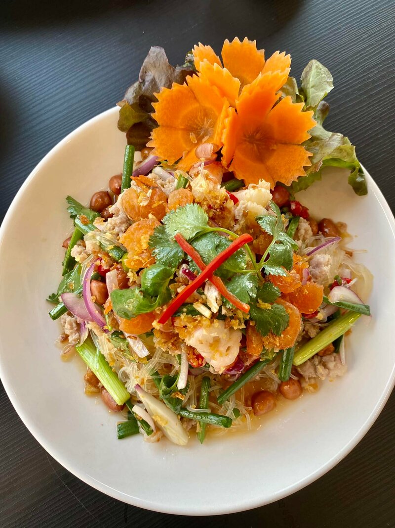 คาเฟ่ บางแสน ชี้พิกัดคาเฟ่บรรยากาศดี มีร้านติดริมทะเล ที่สายคาเฟ่ห้ามพลาดเมื่อไปชลบุรี!