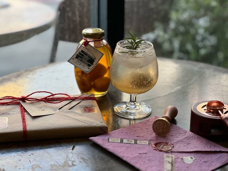 top 12+ ร้าน book cafe' คาเฟ่น่านั่งของคนรักหนังสือ @กรุงเทพฯ