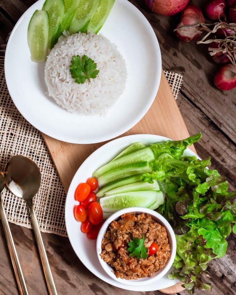 top 15+ ร้านอาหารเหนือ อร่อยแบบคนล้านนา อยู่ไหนก็ลำได้ (อัปเดต 2024)