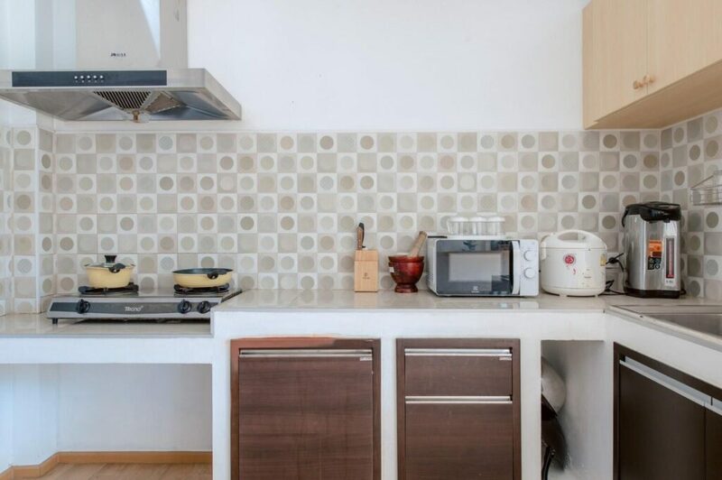 pool lay stay a2 poolvilla pattaya มีสระว่ายน้ำขนาดใหญ่