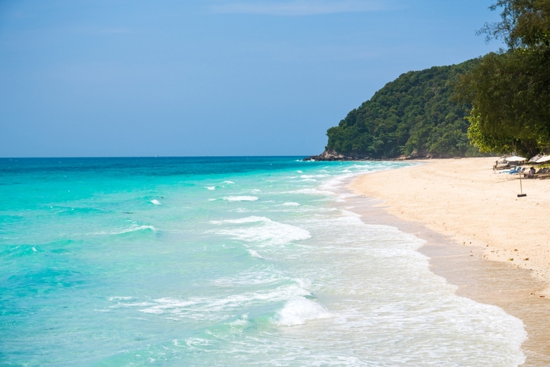 aquaria phuket, aquariaphuket, banana beach, blackrock, blackrockviewpoint, hanuman world, honeymoon island, katabeach, maikhaobeach, nuibeach, phuket, phuket fantasea, phuket old town, phuketfantasea, streetartภูเก็ต, tiger kingdom phuket, จุดชมวิวผาหินดำ, จุดชมวิวเขารัง, ตลาดอาหารทะเล ภูเก็ต, ตลาดอาหารทะเล ราไวย์, ท่องเที่ยวภูเก็ต, ที่เที่ยวภูเก็ต, ที่เที่ยวภูเก็ต 2024, ที่เที่ยวภูเก็ต 2567, น้ำตกโตนไทร, ประภาคารกาญจนาภิเษก, ป่าตอง, ผาหินดำ, พระผุด ภูเก็ต, พระมิ่งมงคลเอกนาคคีรี, พระใหญ่ภูเก็ต, พระใหญ่เมืองภูเก็ต, พิพิธภัณฑ์สัตว์น้ำ, ภูเก็ต, ภูเก็ต 2024, ภูเก็ต 2567, ภูเก็ตแฟนตาซี, มหัศจรรย์กมลา, ย่านเมืองเก่าภูเก็ต, วัดพระทอง, วัดพระผุด, สวนเสือภูเก็ต, หนุมานเวิลด์, หาดกล้วย, หาดกะตะ, หาดนุ้ย, หาดป่าตอง, หาดไม้ขาว, อควาเรียภูเก็ต, อควาเรียม ภูเก็ต, เกาะรูปหัวใจ ภูเก็ต, เกาะเฮ, เกาะแก้วพิศดาร, เกาะแก้วใหญ่, เกาะไม้ท่อน, เขารัง, เที่ยวภูเก็ต, เที่ยวภูเก็ต 2024, เที่ยวภูเก็ต 2567, แหลมพรหมเทพ, top 20+ ที่เที่ยวภูเก็ต [กรกฎาคม 2024] สวรรค์ของคนรักทะเล เมืองแห่งไข่มุกอันดามันและธรรมชาติอันงดงาม