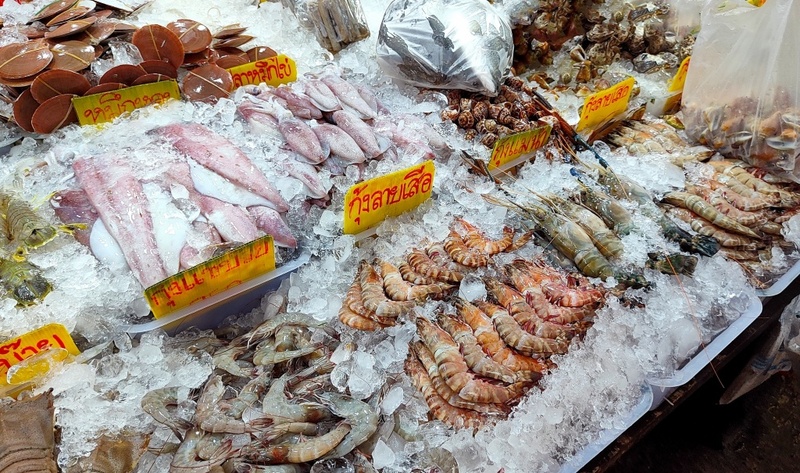 aquaria phuket, aquariaphuket, banana beach, blackrock, blackrockviewpoint, hanuman world, honeymoon island, katabeach, maikhaobeach, nuibeach, phuket, phuket fantasea, phuket old town, phuketfantasea, streetartภูเก็ต, tiger kingdom phuket, จุดชมวิวผาหินดำ, จุดชมวิวเขารัง, ตลาดอาหารทะเล ภูเก็ต, ตลาดอาหารทะเล ราไวย์, ท่องเที่ยวภูเก็ต, ที่เที่ยวภูเก็ต, ที่เที่ยวภูเก็ต 2024, ที่เที่ยวภูเก็ต 2567, น้ำตกโตนไทร, ประภาคารกาญจนาภิเษก, ป่าตอง, ผาหินดำ, พระผุด ภูเก็ต, พระมิ่งมงคลเอกนาคคีรี, พระใหญ่ภูเก็ต, พระใหญ่เมืองภูเก็ต, พิพิธภัณฑ์สัตว์น้ำ, ภูเก็ต, ภูเก็ต 2024, ภูเก็ต 2567, ภูเก็ตแฟนตาซี, มหัศจรรย์กมลา, ย่านเมืองเก่าภูเก็ต, วัดพระทอง, วัดพระผุด, สวนเสือภูเก็ต, หนุมานเวิลด์, หาดกล้วย, หาดกะตะ, หาดนุ้ย, หาดป่าตอง, หาดไม้ขาว, อควาเรียภูเก็ต, อควาเรียม ภูเก็ต, เกาะรูปหัวใจ ภูเก็ต, เกาะเฮ, เกาะแก้วพิศดาร, เกาะแก้วใหญ่, เกาะไม้ท่อน, เขารัง, เที่ยวภูเก็ต, เที่ยวภูเก็ต 2024, เที่ยวภูเก็ต 2567, แหลมพรหมเทพ, top 20+ ที่เที่ยวภูเก็ต [กรกฎาคม 2024] สวรรค์ของคนรักทะเล เมืองแห่งไข่มุกอันดามันและธรรมชาติอันงดงาม