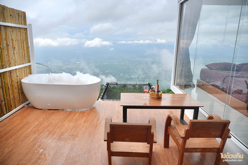 ภูทับเบิก, the world ภูทับเบิก, บ้านกระจกภูทับเบิก, ที่พักภูทับเบิก, the world พักบ้านกระจกภูทับเบิก มีอ่างอาบน้ำ วิวภูเขา สายหมอก