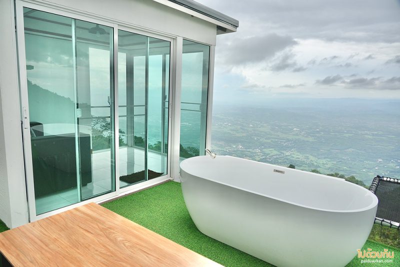 ภูทับเบิก, the world ภูทับเบิก, บ้านกระจกภูทับเบิก, ที่พักภูทับเบิก, the world พักบ้านกระจกภูทับเบิก มีอ่างอาบน้ำ วิวภูเขา สายหมอก