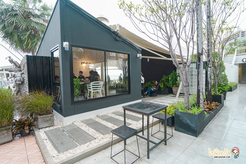 คาเฟ่ศรีราชา, ร้านกาแฟศรีราชา, ศรีราชา, prave cafe, prave cafe ศรีราชา, prave cafe ศรีราชา คาเฟ่ฟีลมินิมอล คลุมโทนขาวดำ ริมทะเล