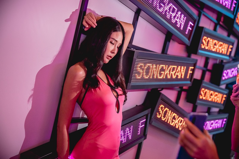 status thonglor ร้านนั่งชิล ทองหล่อ เปิดใหม่ ฟีลดี สนุกมันส์เต็มที่ทั้งคืน!