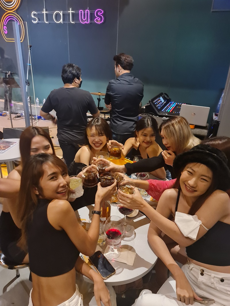 status thonglor ร้านนั่งชิล ทองหล่อ เปิดใหม่ ฟีลดี สนุกมันส์เต็มที่ทั้งคืน!