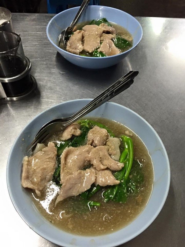 top 8+ ร้านราดหน้าเจ้าอร่อย หมูนุ่ม อร่อยเด็ดจนต้องบอกต่อ