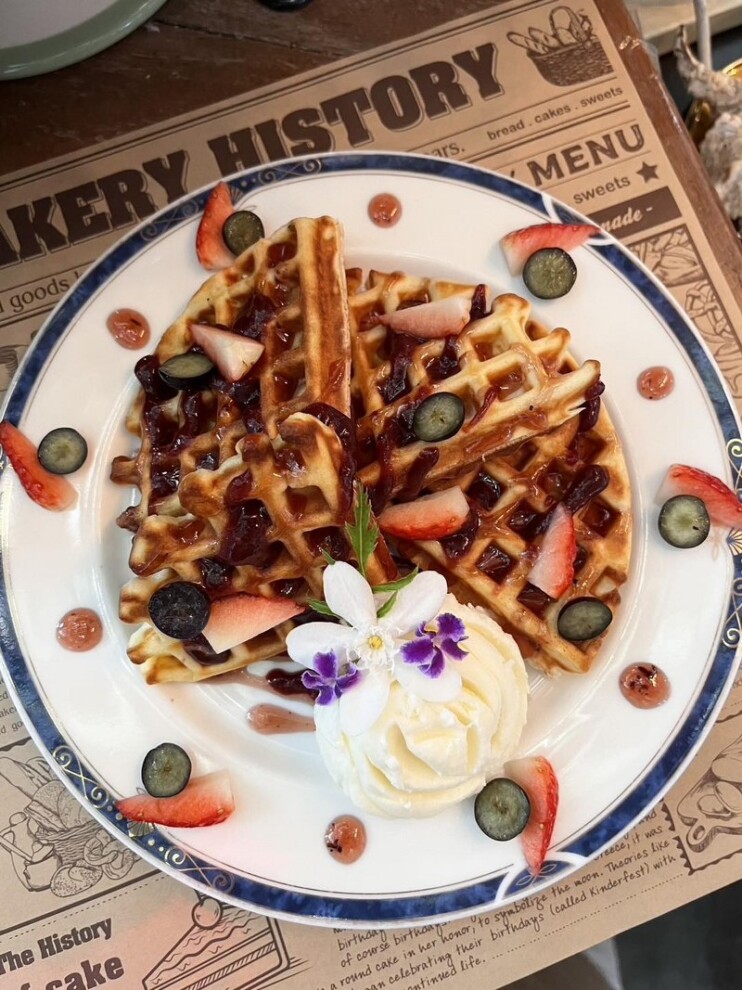 top 15+ คาเฟ่ภูเก็ต 2567 ริมทะเล บรรยากาศดี คาเฟ่เปิดใหม่ ในเมือง ถ่ายรูปสวย