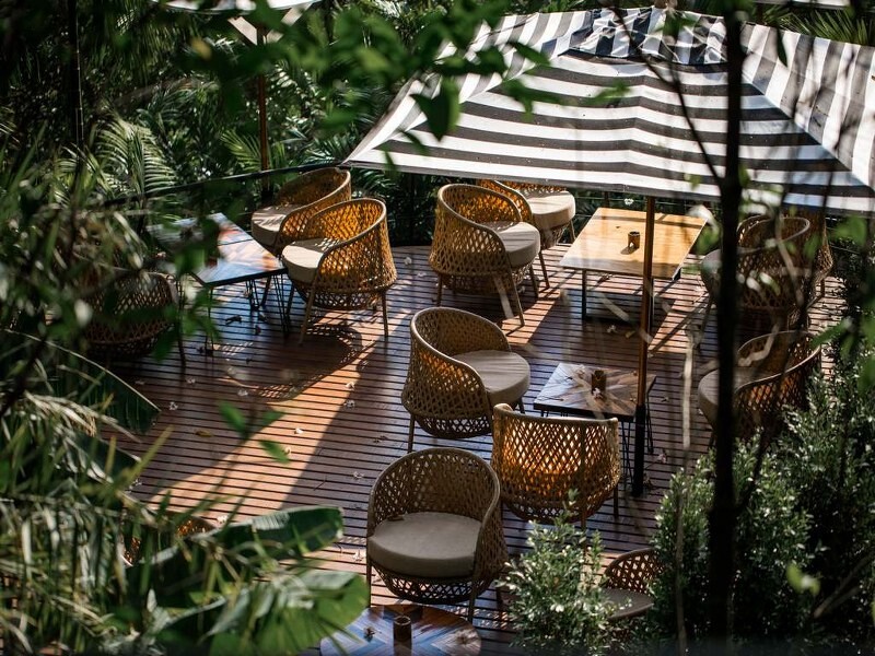 top 15+ คาเฟ่ภูเก็ต 2567 ริมทะเล บรรยากาศดี คาเฟ่เปิดใหม่ ในเมือง ถ่ายรูปสวย