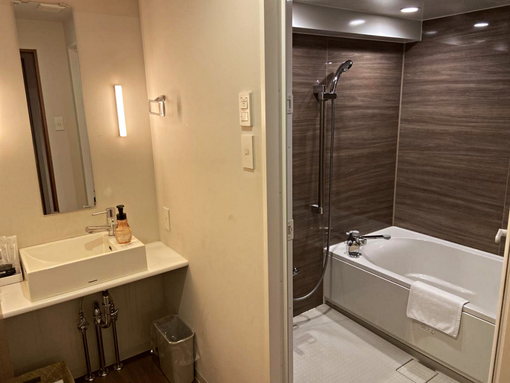 88 hotel shinsaibashi, cross hotel osaka, dormy inn premium namba, henn na hotel osaka namba, holiday inn osaka namba, ibis styles osaka namba, karaksa hotel osaka namba, kuromon crystal hotel, the wall hotel, vessel inn shinsaibashi, คลองโดทงบุริ, ที่พัก osaka, ที่พัก โอซาก้า 2022, ที่พัก โอซาก้า 2565, ที่พักยอดนิยม osaka, ที่พักยอดนิยม โอซาก้า, ที่พักราคาถูก โอซาก้า, ที่พักโอซาก้า, ที่พักโอซาก้า นัมบะ, ที่พักโอซาก้า ราคาถูก, ที่พักใกล้ dotonbori, ที่พักใกล้คลองโดทงบุริ, รวมที่พักโอซาก้า, รีวิวที่พักโอซาก้า 2022, รีวิวที่พักโอซาก้า 2565, โรงแรม 88 ชินไซบาชิ, โรงแรม osaka ใกล้รถไฟฟ้า, โรงแรม ครอส โฮเทล โอซาก้า, โรงแรมคารักซะ โอซาก้า นัมบะ, โรงแรมคุโระมอนคริสตัล, โรงแรมดอร์มี อินน์ พรีเมียม นัมบะ แอนเน็กซ์ เนเชอรัล ฮอต สปริง, โรงแรมถูกและดี โอซาก้า, โรงแรมราคาถูกโอซาก้า, โรงแรมฮอลิเดย์ อินน์ โอซาก้า นัมบะ, โรงแรมเดอะ วอลล์, โรงแรมเวสเซล อินน์ ชินไซบะชิ, โรงแรมเฮนน์ นะ โฮเต็ล โอซาก้า นัมบะ, โรงแรมโอซาก้า, โรงแรมใกล้คลองโดทงบุริ, โรงแรมในโอซาก้า, โรงแรมไอบิส สไตล์ โอซาก้า นัมบะ, โอซาก้า พักที่ไหนดี, แนะนำ ที่พัก-โรงแรม ยอดนิยม ราคาไม่แพง โดทงโบริ เมืองโอซาก้า ประเทศญี่ปุ่น ใกล้ย่านท่องเที่ยว เดินทางสะดวก