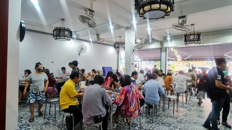 ร้านข้าวมันไก่ทั่วกรุงเทพเจ้าเด็ด (delivery) ไก่เนื้อฉ่ำแน่นจนต้องลอง