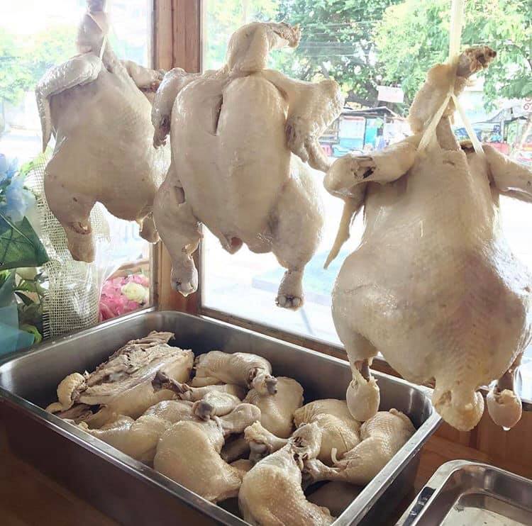 ร้านข้าวมันไก่ทั่วกรุงเทพเจ้าเด็ด (delivery) ไก่เนื้อฉ่ำแน่นจนต้องลอง