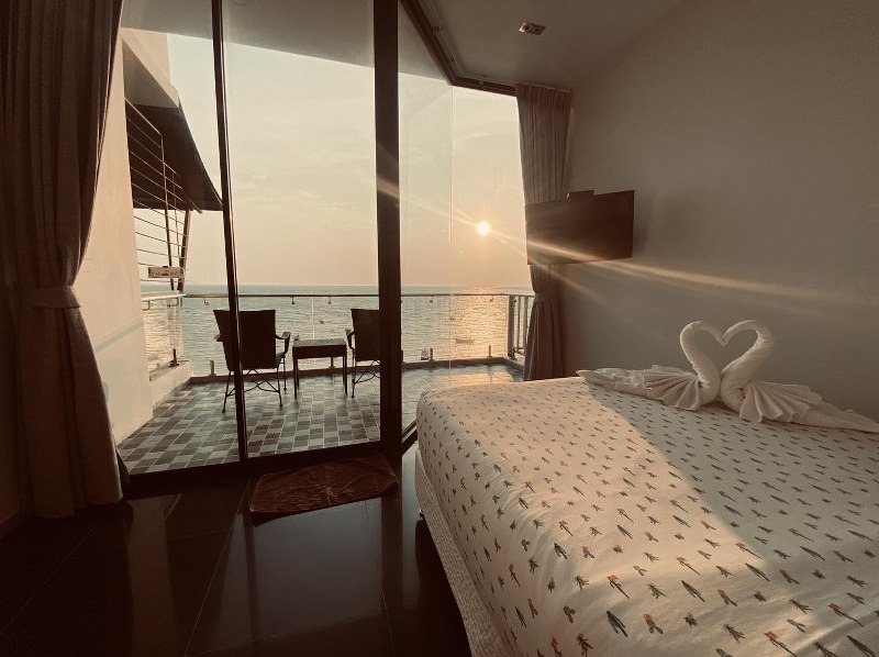 top 12+ ที่พักบางแสน 2567 ที่พักติดทะเลราคาถูก บรรยากาศดีมาก