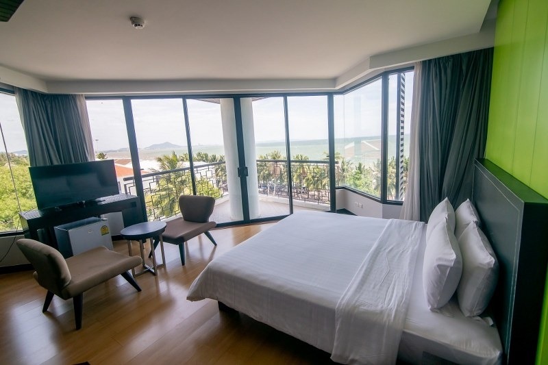 top 12+ ที่พักบางแสน 2567 ที่พักติดทะเลราคาถูก บรรยากาศดีมาก