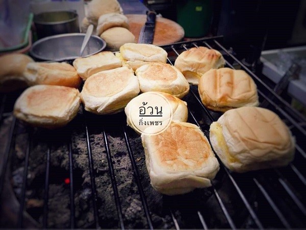 ชี้เป้า ร้านขนมปังปิ้ง ไส้ทะลัก อร่อยเต็มๆคำ ในกรุงเทพฯ