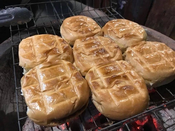 ชี้เป้า ร้านขนมปังปิ้ง ไส้ทะลัก อร่อยเต็มๆคำ ในกรุงเทพฯ