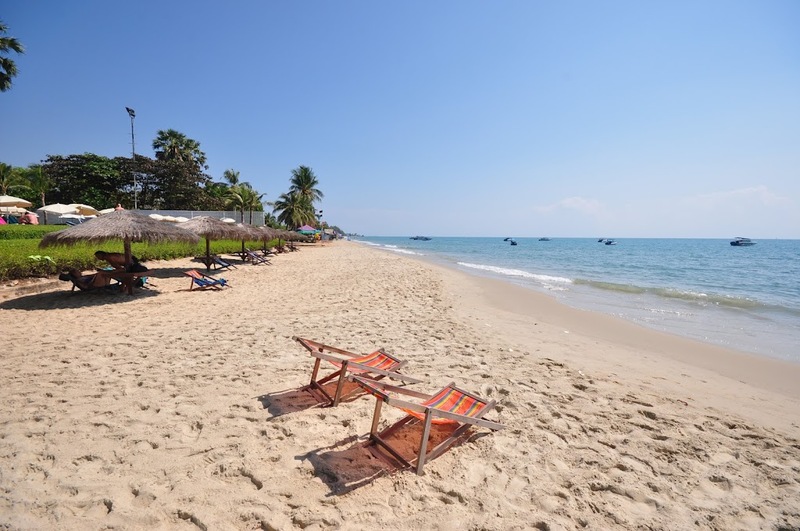 away by a day, camel republic, huai wonder camp, the field animals dream, tumlay cafe & bar, unseen thailand, คาเฟ่เพชรบุรี, คาเมลรีพับลิค, จันทร์จ้าว cafe & restaurant, ช่องกระจกนางพันธุรัต, ชะอำ, ต้นไม้ใบหญ้า คาเฟ่, ตลาดน้ำกวางโจว, ตลาดน้ำบนน้ำตก, ถ้ำวิมานจักรี, ถ้ำเขาย้อย, ที่เที่ยวเพชรบุรี, ที่เที่ยวเพชรบุรี 2023, ที่เที่ยวเพชรบุรี 2024, ที่เที่ยวเพชรบุรี 2566, ที่เที่ยวเพชรบุรี 2567, พระธาตุฉิมพลีพระเศรษฐีนวโกฏิ, พระนครคีรี, พระปรางค์ 5 ยอด, พระรามราชนิเวศน์, พระสังฆราชแตงโม, ยุ้งเกลือ บ้านแหลม, ลานผีเสื้อ, วังบ้านปืน, วัดข่อย, วัดถ้ำเขาหลวง, วัดมหาธาตุ, วัดมหาธาตุวรวิหาร, วัดใหญ่สุวรรณารามวรวิหาร, สวนสนุก, สวนสัตว์, สวิสเซอร์แลนด์ แดนเพชรบุรี, สะพานอ่าวบางตะบูน, สะพานแขวนเขื่อนแก่งกระจาน, หลวงพ่อหกนิ้ว, ห้วยสงสัยแคมป์, หาดชะอำ, หาดปึกเตียน, หาดเจ้าสำราญ, อ่าวบางตะบูน, อุทยานประวัติศาสตร์พระนครคีรี, เขานางนอน, เขานางพันธุรัต, เขาพะเนินทุ่ง, เขาวัง, เขาอีบิด, เขื่อนแก่งกระจาน, เดอะฟิลด์แอนนิมอลดรีมฟาร์มแอนด์การ์เด้น, เที่ยวเพชรบุรี, เพชรบุรี, แคมป์บ้านกร่าง, โครงการชั่งหัวมัน, top 26+ ที่เที่ยวเพชรบุรี [กรกฎาคม 2024] ท่องประวัติศาสตร์ พักผ่อนริมหาด สัมผัสธรรมชาติริมเขา