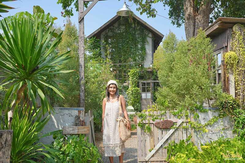 คาเฟ่ศรีราชา, ศรีราชา, mother มาเธอร์ คาเฟ่มู้ดดี ในบ้านไม้อบอุ่น ไอศครีมอร่อย