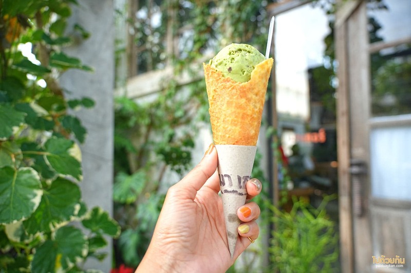 คาเฟ่ศรีราชา, ศรีราชา, mother มาเธอร์ คาเฟ่มู้ดดี ในบ้านไม้อบอุ่น ไอศครีมอร่อย