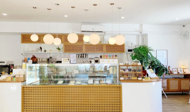 aloha beach cafe, artory cafe and crafts, austin cafe, daydream cafe, daydream café chonburi, hidden lab, highway cafe, milk mountain, milk mountain cafe & restaurant, namon nomwan, nomisuke, nomisuke ramen, open house cafe, peeps breakfast and bar, red temp coffee, seafood club bangsaen, serene house cafe, starter on the beach  (tiny island cafe), the tide cafe, tiny island cafe, tree 33, uncloud coffee, way coffee house, white house beach, white house beach café and restaurant, woowon, คาเฟ่ชลบุรี 2024, คาเฟ่ชลบุรี 2567, คาเฟ่บางแสน, คาเฟ่บางแสน 2024, คาเฟ่บางแสน 2567, คาเฟ่ริมชายหาด, คาเฟ่ริมทะเลบางแสน, คาเฟ่ลับ บางแสน, คาเฟ่เปิดใหม่ บางแสน, คาเฟ่เปิดใหม่บางแสน 2567, คาเฟ่ใกล้ฉัน, ซีฟู้ดคลับ บางแสน, ซีรีนเฮาท์คาเฟ่, บางแสน, บางแสน คาเฟ่, บางแสน คาเฟ่ 2567, มิลค์เม้าเท่น, วูวอน คาเฟ่, หน้ามน หนมหวาน, อันคลาวด์ คาเฟ่, อโลฮาบีช คาเฟ่, ฮิดเดน แลป, เวคอฟฟี่เฮ้าส์, ไฮเวย์ คาเฟ่, ไฮเวย์ คาเฟ่ บางแสน, top 20+ คาเฟ่บางแสน [กรกฎาคม 2024] ดินแดนแห่งคอนเทนท์ริมทะเล นั่งชิลล์จิบกาแฟ ถ่ายรูปเช็คอินรัว ๆ