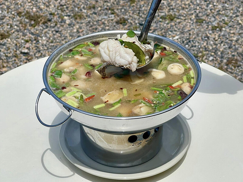 หัวหิน, top 12+ ร้านอาหารชะอำ 2567 ติดทะเล ราคาถูก บรรยากาศดี ซีฟู้ดเด็ด